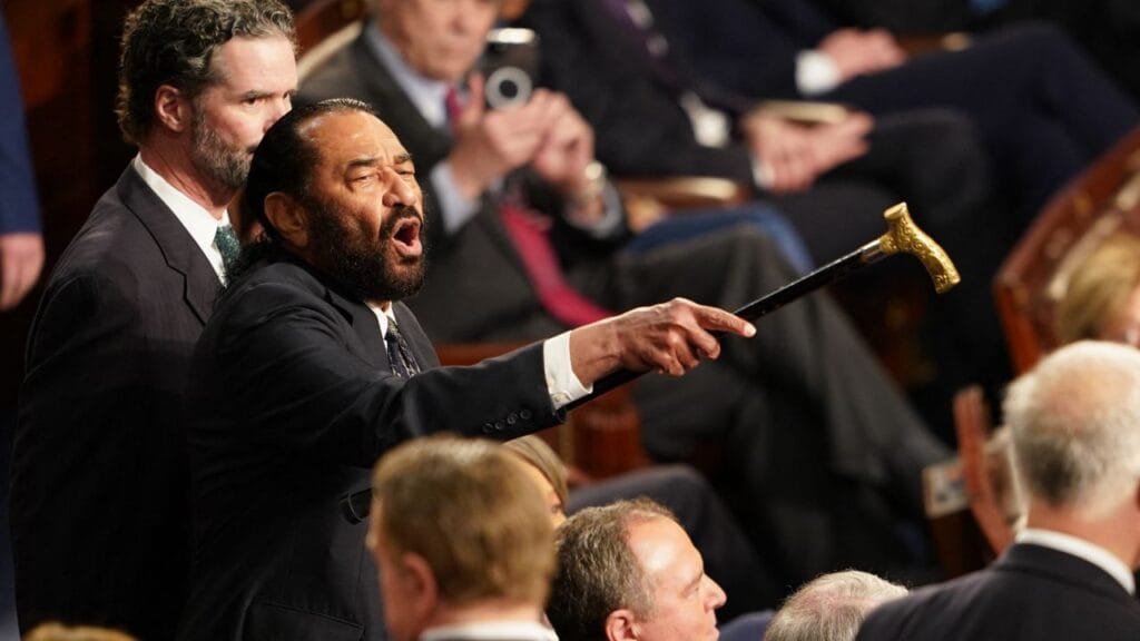 10 Democrats Join with Republicans to Censure Rep. Al Green Over Trump Speech Protest 3 Democrats Join with Republicans to Censure Rep. Al Green