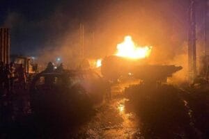 Otedola Bridge Fire: Drivers, Traders, and Mechanics Count Their Losses 5 Otedola bridge fire