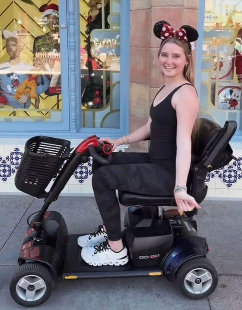 TikToker Anna Grace Phelan Dies at 19, Months After Brain Cancer Diagnosis 3 TikToker Anna Grace Phelan Dies at 19, Months After Brain Cancer Diagnosis